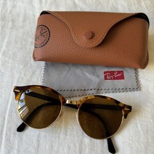 Ray-Ban Clubround sunglasses